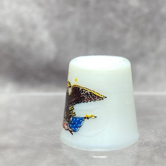 Vintage Porcelain Thimble With Bald Eagle & American Flag Design - Picture 3 of 9